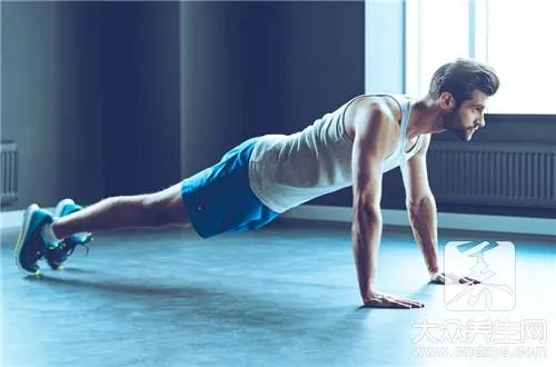 倒立俯卧撑，你知道该怎么做吗？