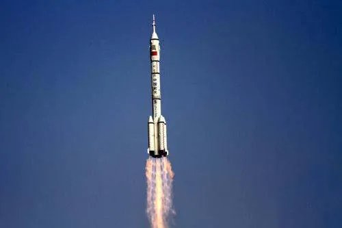 龙飞船成功对接国际空间站，我国航天技术目前是什么水平？