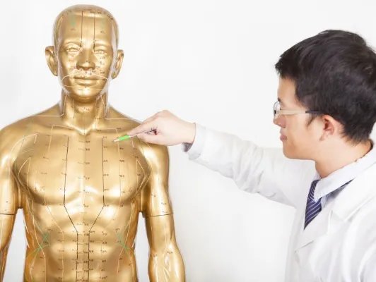 轻松养生，从8个小穴位开始！闲时按一按，防病保健康