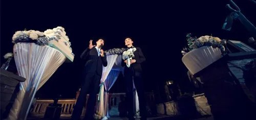 婚庆主持人需要什么条件 怎样做一名合格的婚庆主持人