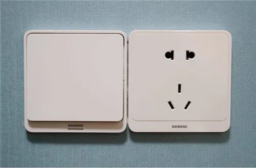 公牛开关插座怎么接线