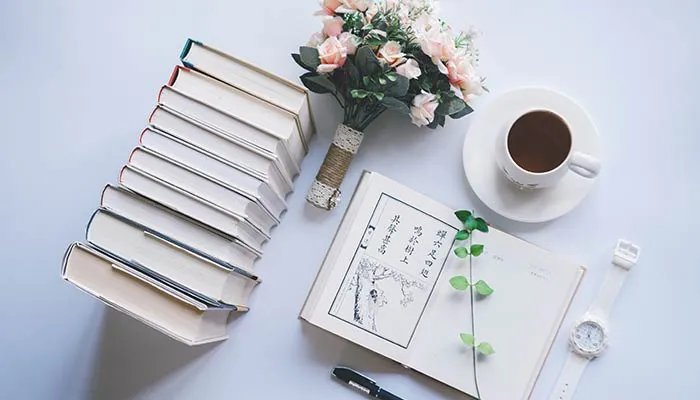 一日无书百事荒芜的意思 一日无书百事荒芜的意思是什么