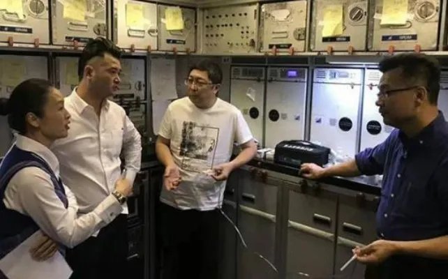 医生用嘴吸尿救人怎么回事 事件始末详情曝光让人感动