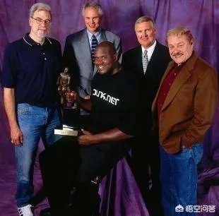 湖人队现在的老板是什么来历？