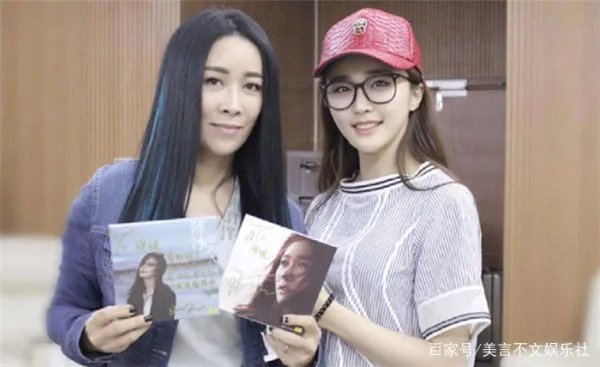 4位导师同时叫好，参加好声音的陈冰，现在怎么样了？