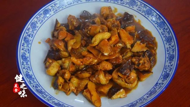 怎么做香菇木耳炒鸡肉?