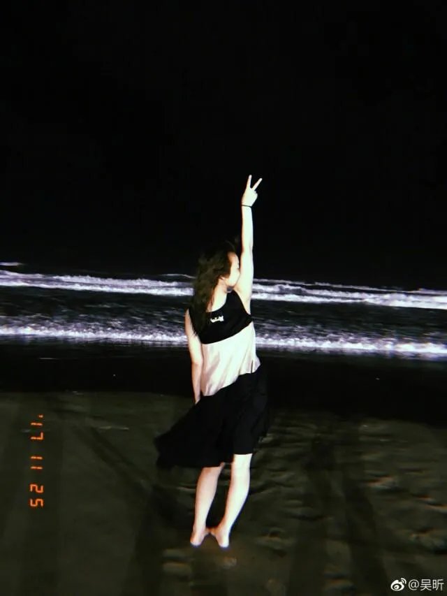 吴昕微博晒自拍并附文“拍出全智贤的感觉了吗”，你怎么看？