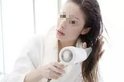 感染新冠期间可以洗头吗