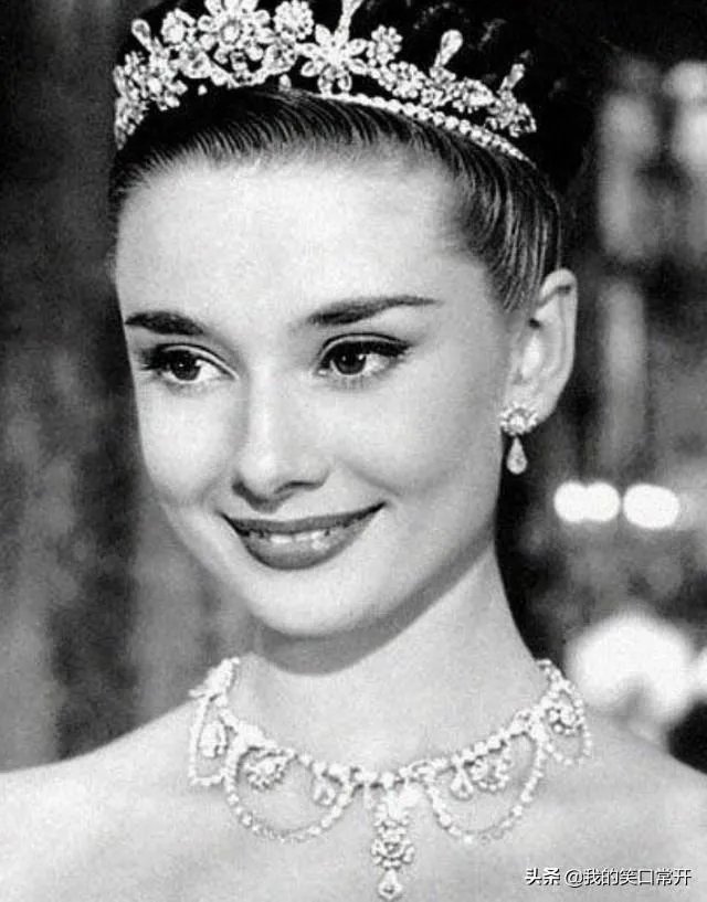 你有没有收藏奥黛丽赫本的经典照片？