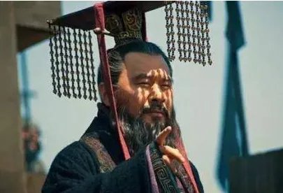 曹操不惜南下发起战争的真相是什么？真的是为了二乔吗