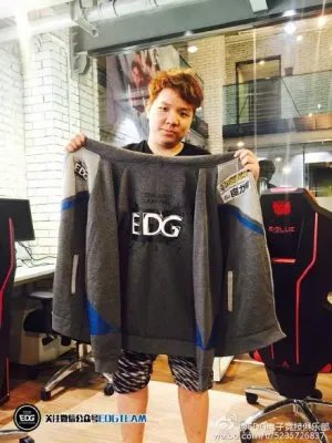 《LOL》AmazingJ加盟EDG战队 U加盟Snake战队