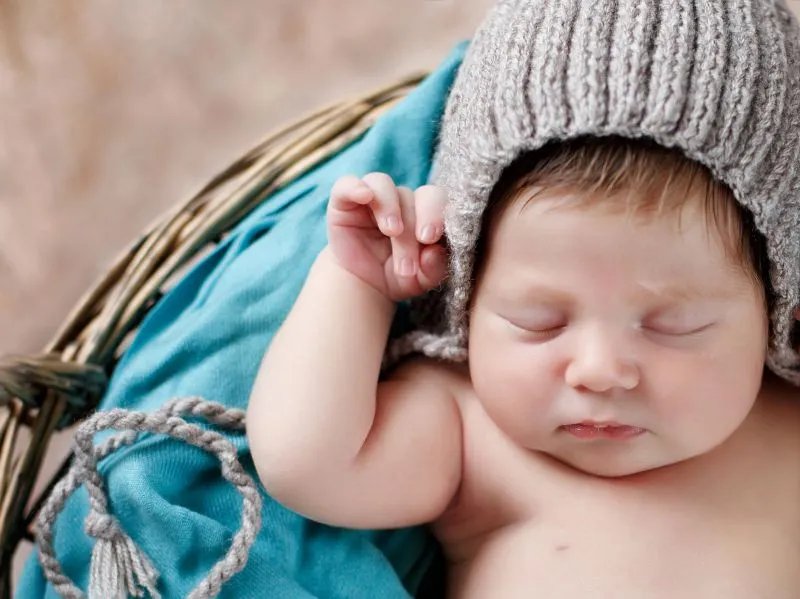 小孩几个月出生