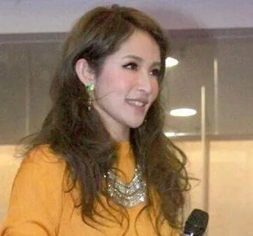 萧亚轩最新发型：盘点百变时尚的萧亚轩发型