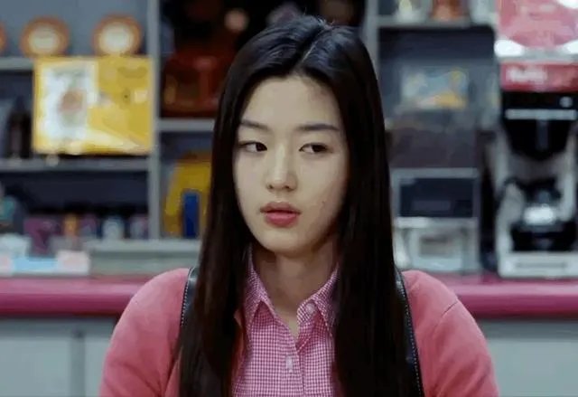 吴昕微博晒自拍并附文“拍出全智贤的感觉了吗”，你怎么看？