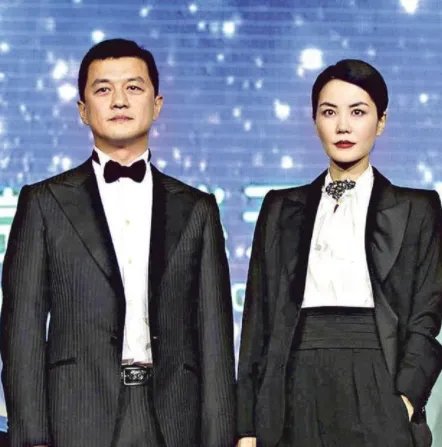 李亚鹏醉酒登台唱歌跑调，嘶吼还飙脏话，是他把自己好名声作没的吗？