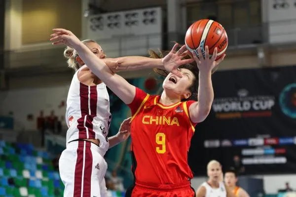 中国女篮对新西兰女篮