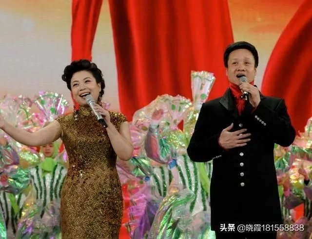 你们喜欢女歌唱家张也演唱的歌吗?为什么?