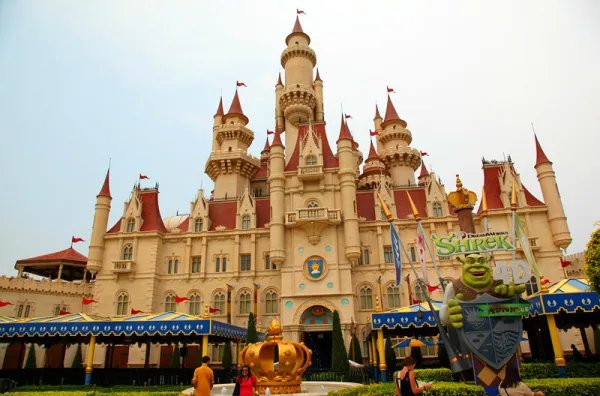 北京环球度假区就订单异常致歉，那黄牛的票到底是哪里来的？