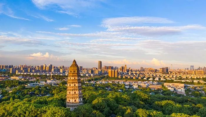 虎丘塔为什么是斜的 虎丘塔为倾斜的原因是什么