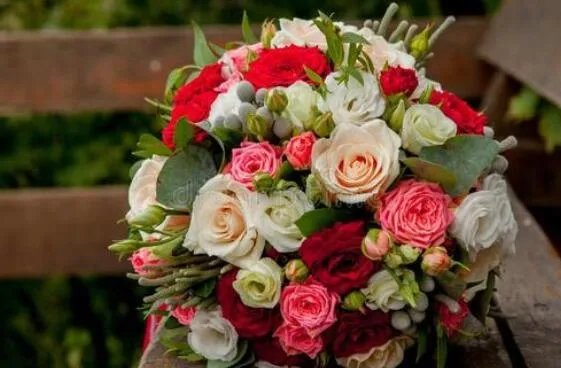 送玫瑰花代表什么意思 送玫瑰花几朵各代表什么