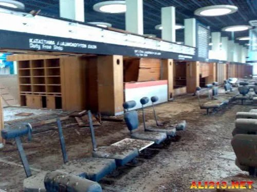 再也回不去的美好时光 瓦罗莎：被世界遗弃的阴暗角落