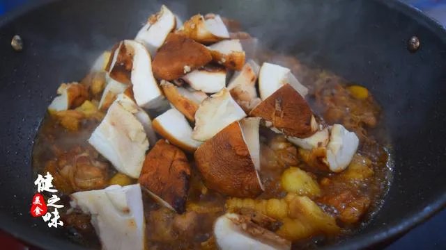 怎么做香菇木耳炒鸡肉?