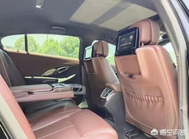 2013款的别克君越内饰,你认为放到如今属于什么档次?