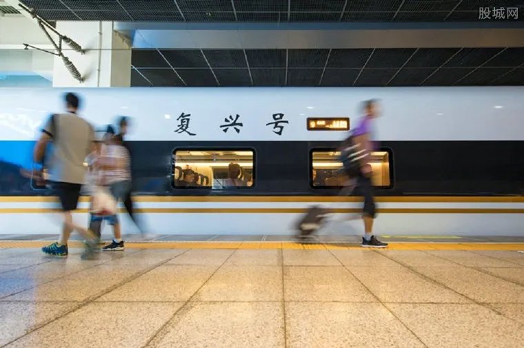 重磅消息！复兴号将扩容提速 京沪往返时间缩短
