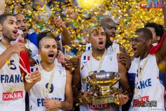 小斯战靴 小斯是什么