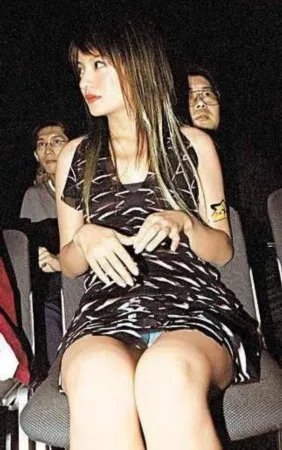 赵薇合影孙悦夫妇 盘点赵薇最想删的十张不雅照