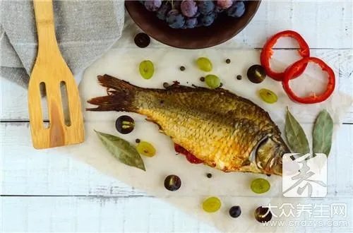 活吃鲤鱼这道菜太残忍，可以尝试一下别的菜