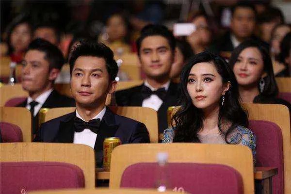 李晨送谁都送心形石头，他为什么这么喜欢石头？