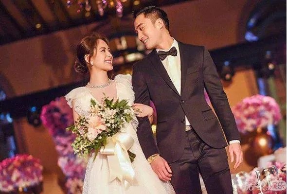 阿娇登记结婚曝光：这次终于用上了本名钟嘉励