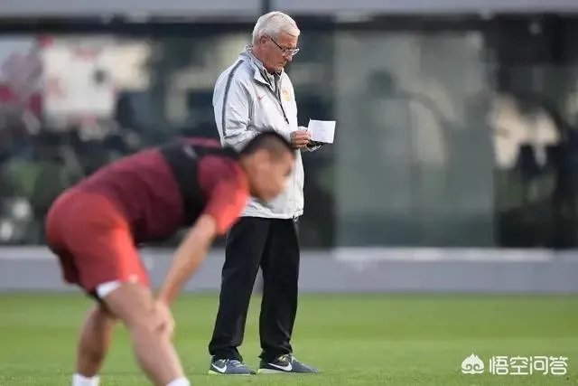 今晚国足将与约旦进行最后一场封闭热身赛，大家觉得能获胜吗？赛后还有理由吗？