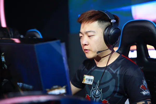 超新星第四日综述筱惠三连胜 18无力回天