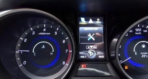 三叉子是什么牌子汽车