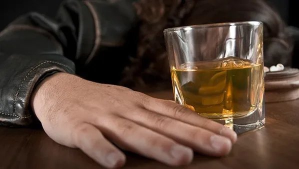 喝酒脸红是什么原因