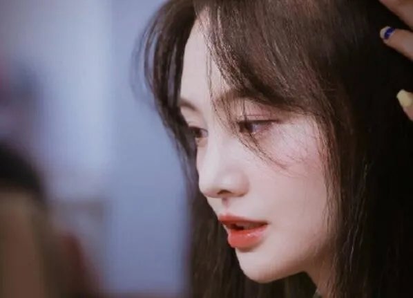 郑爽哭了是怎么回事 郑爽为什么哭了