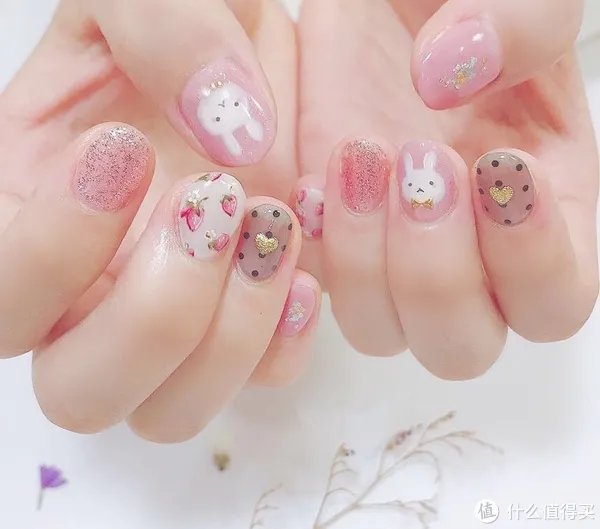 美甲图片2020新款式