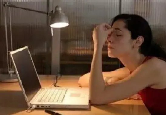 熬夜伤肝还是伤肾