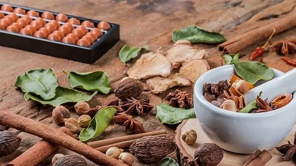 中药治疗癌症效果好吗