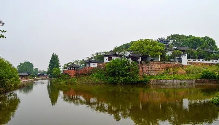 赤壁之战哪一年 赤壁之战多少年