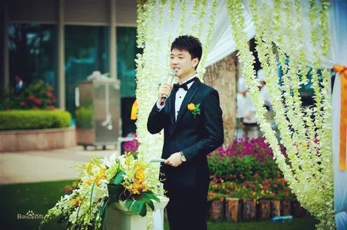 婚庆主持人需要什么条件 怎样做一名合格的婚庆主持人