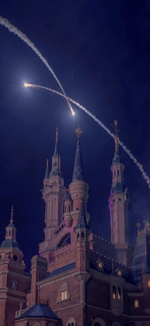 抖音迪士尼城堡烟花壁纸背景图大全