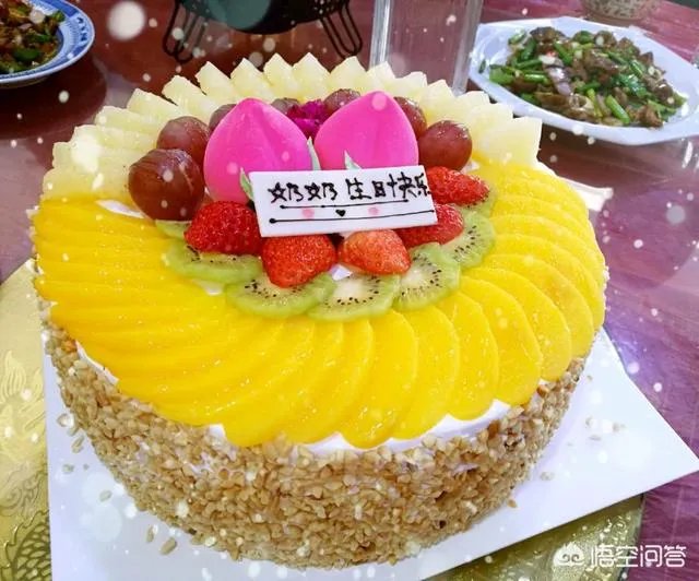 南昌大爷卖红薯求客别扫码尽量给现金，钱进儿子手机不好意思要，你怎么看？