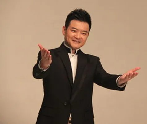 央视李佳明个人资料曝光 《寻宝》寻到最珍贵宝贝就是妻子