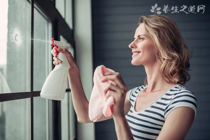 每天学点生活窍门，五音不全怎么学唱歌？