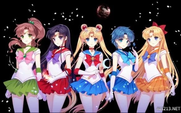 小姐姐们画风突变！《美少女战士》精彩同人作品赏析