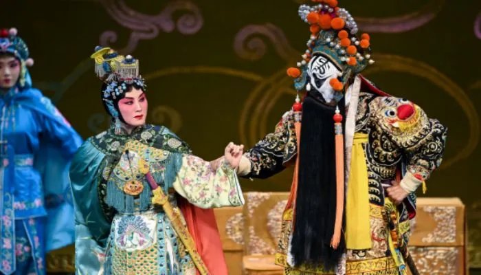 霸王别姬电影讲的什么 霸王别姬讲的什么故事