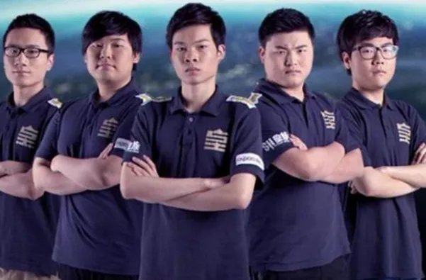 关于老皇族战队，你最深刻的记忆是什么？